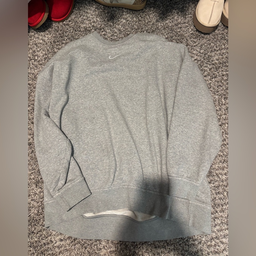 Nike oversized crewneck sweatshirt size small